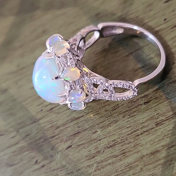 MAGNIFICENT OPAL RING - Picture 3 of 9